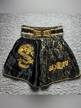 KUROP Shorts Mens Medium Boxing MMA Muay Thai Training Camp Fitness Performance
